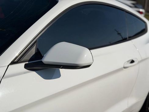 Used 2020 Ford Mustang Coupe image 12