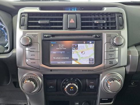 Used 2018 Toyota 4Runner SR5 AWD/4WD image 14