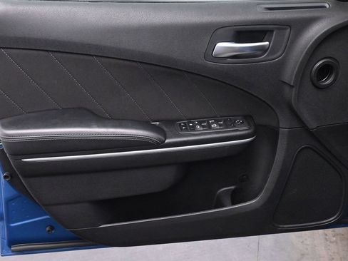 Used 2023 Dodge Charger SXT RWD image 13