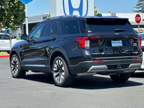 Used 2025 Ford Explorer Platinum w/ LUX Leather Package AWD/4WD image 3
