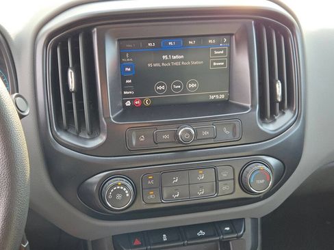Used 2022 Chevrolet Colorado W/T w/ WT Convenience Package AWD/4WD image 27