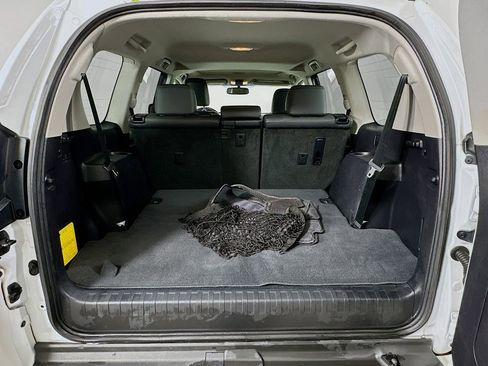 Used 2014 Lexus GX 460 AWD/4WD image 26