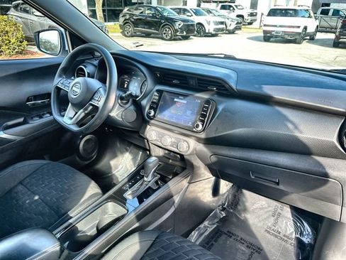 Used 2023 Nissan Kicks SV image 29
