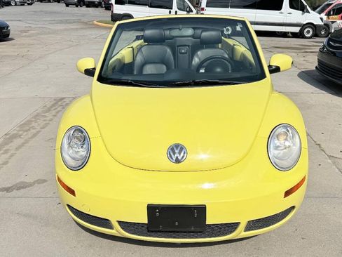 Used 2007 Volkswagen Beetle Convertible w/ Package 1 FWD image 11