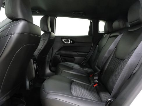 New 2026 Jeep Compass Latitude image 22