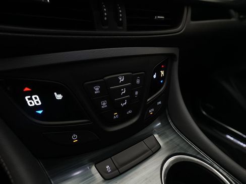 Used 2020 Buick Envision Premium w/ LPO, Interior Luxury Package AWD/4WD image 21