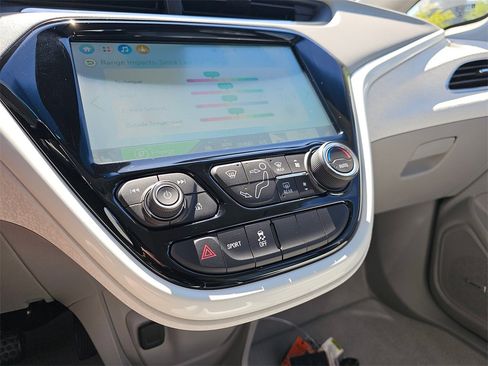 Used 2020 Chevrolet Bolt Premier w/ Infotainment Package image 28