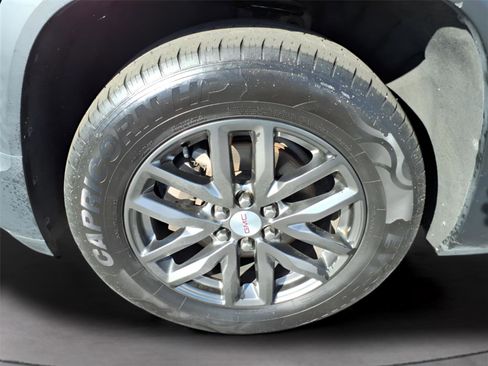 Used 2017 GMC Acadia SLT image 9