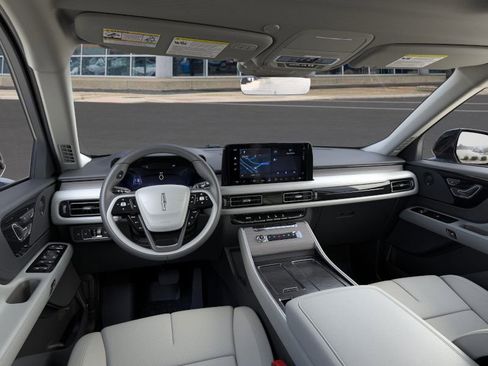 New 2026 Lincoln Aviator Reserve AWD/4WD image 9