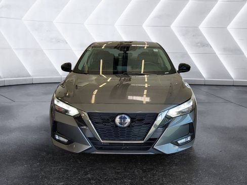 Used 2021 Nissan Sentra SR FWD image 2