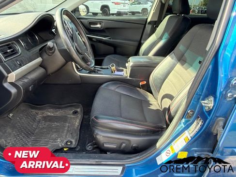 Used 2017 Toyota Camry SE w/ Protection Package (Q2) FWD image 15