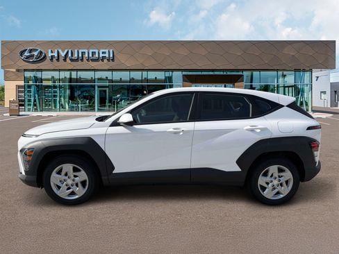 New 2027 Hyundai Kona SE FWD image 3