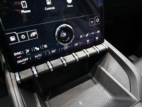 New 2026 GMC Terrain AT4 w/ Convenience Package III image 18