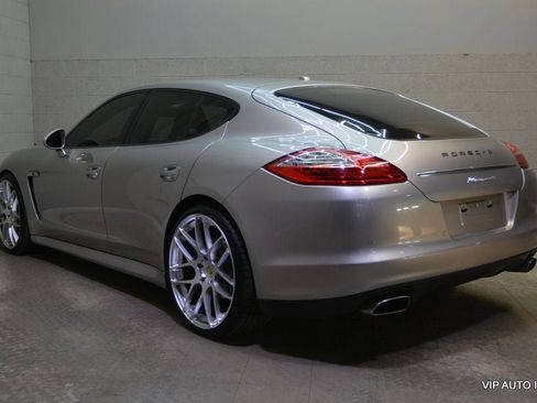 Used 2011 Porsche Panamera 4 AWD/4WD image 3
