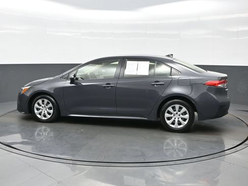 Used 2024 Toyota Corolla LE FWD image 3
