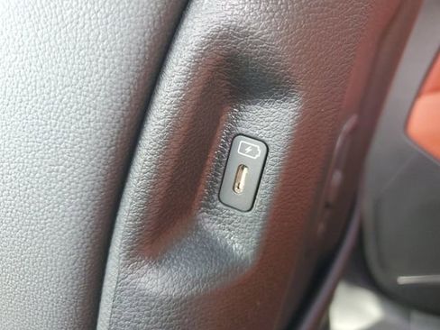 New 2025 Kia Sportage SX Prestige image 16