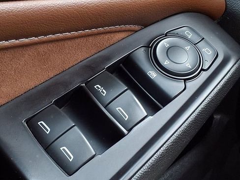 Used 2019 Chevrolet Traverse High Country w/ LPO, Cargo Package image 27