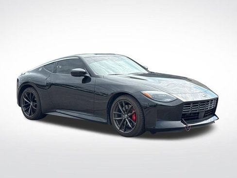 Used 2024 Nissan Z Performance w/ Floor Mat Package RWD image 9