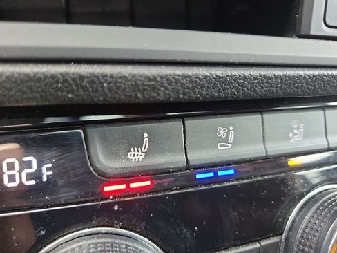 Used 2020 Volkswagen Jetta GLI image 22