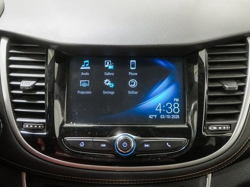 Used 2017 Chevrolet Trax LT w/ LT Convenience Package image 25