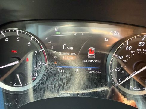 Used 2021 Toyota Highlander XSE FWD image 22