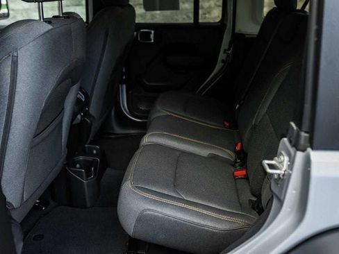 Used 2024 Jeep Wrangler Sport S image 20