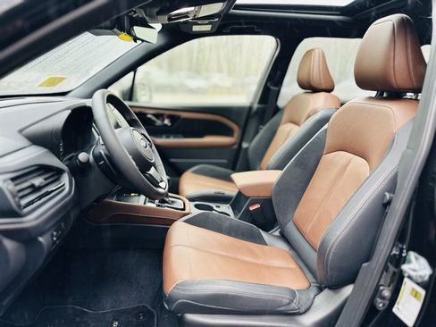 Used 2025 Subaru Forester Touring image 21