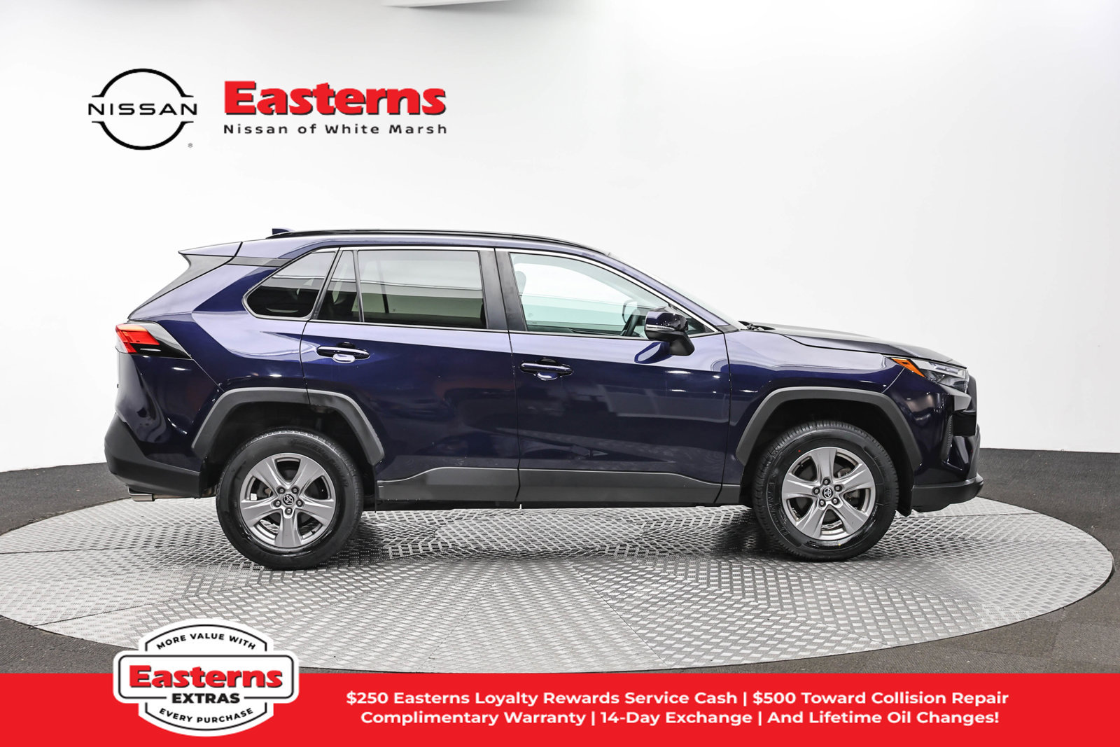 Used 2024 Toyota RAV4 XLE FWD image 6