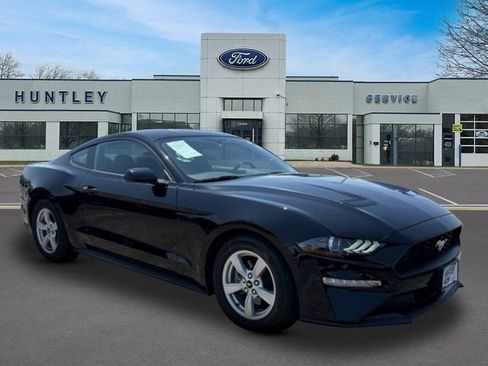 Used 2020 Ford Mustang Coupe RWD image 3