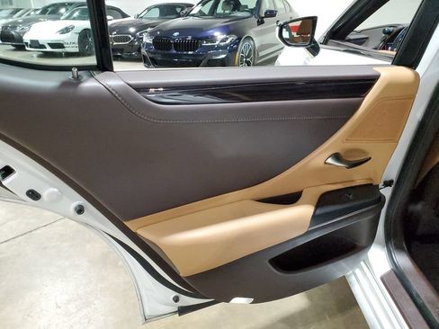 Used 2021 Lexus ES 300h w/ Premium Package FWD image 26