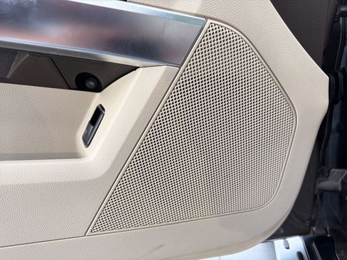 Used 2014 Mercedes-Benz GLK 350 4MATIC image 23