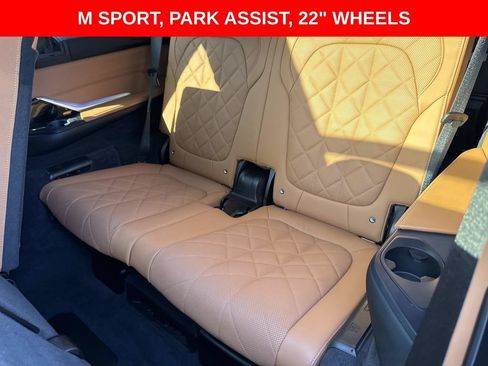 Used 2023 BMW X7 xDrive40i w/ M Sport Package AWD/4WD image 13
