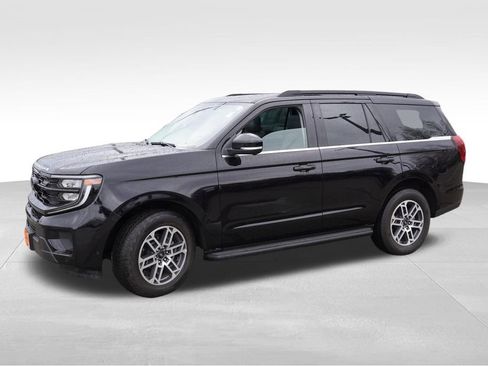 Used 2025 Ford Expedition Active AWD/4WD image 10