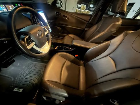 Used 2019 Toyota Prius Prime Premium w/ Carpet Mat Package image 3