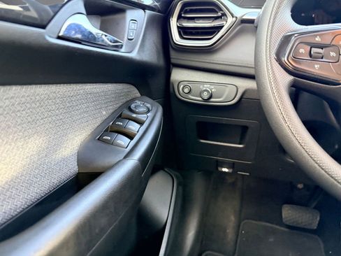 Used 2024 Chevrolet TrailBlazer LS image 24