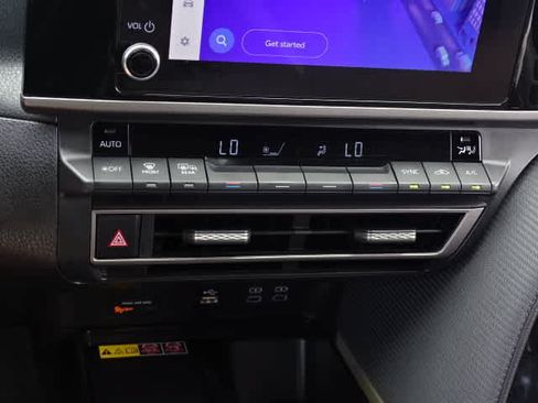 Certified 2025 Toyota Camry SE FWD image 30