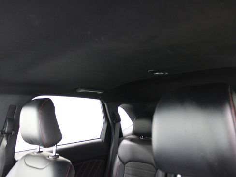 Used 2022 Ford Edge ST-Line image 24