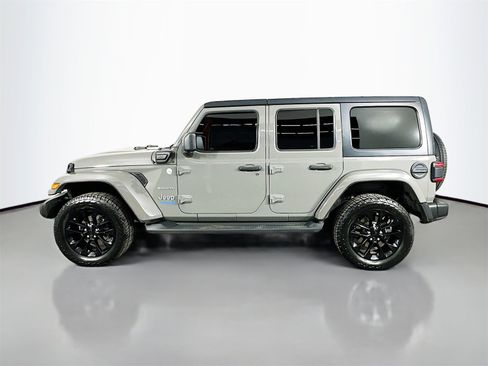 Used 2021 Jeep Wrangler Unlimited Sahara image 4