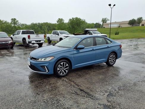 Used 2025 Volkswagen Jetta S FWD image 39