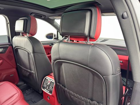 Used 2020 Porsche Macan GTS image 40