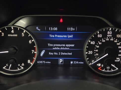 Used 2015 Nissan Murano Platinum w/ Platinum Technology Package FWD image 16