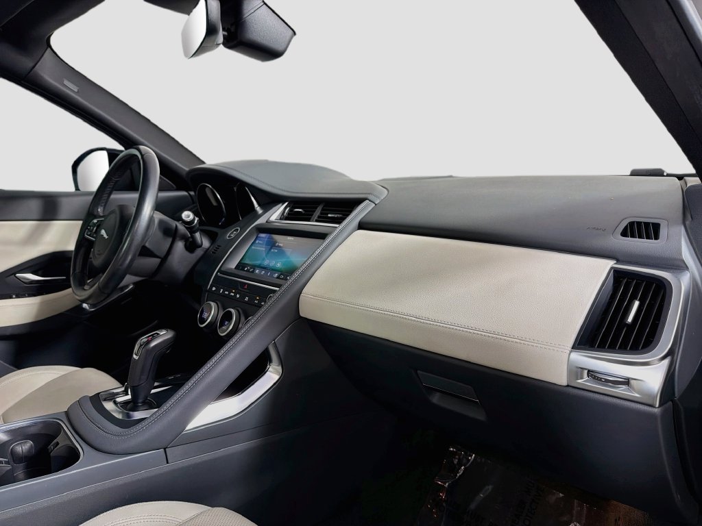 Used 2020 Jaguar E-PACE AWD/4WD image 29