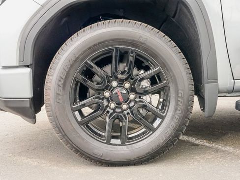 New 2026 GMC Sierra 1500 Elevation w/ LPO, Elevation Black Package RWD image 7