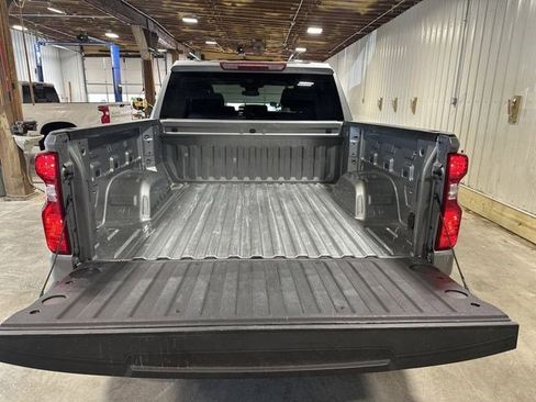 Used 2025 Chevrolet Silverado 1500 LT image 23