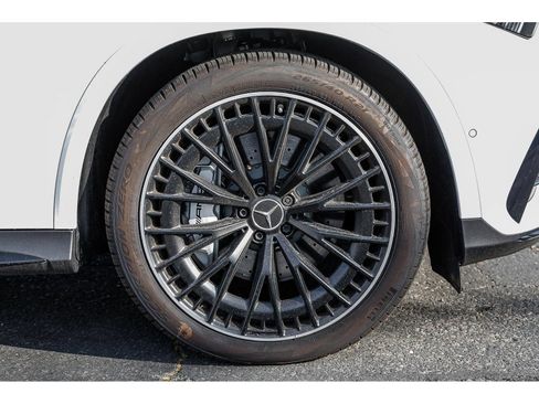 Used 2024 Mercedes-Benz GLC 43 AMG 4MATIC image 9