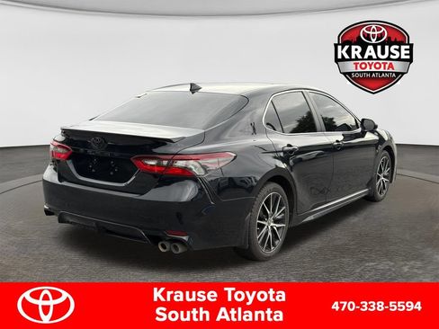 Used 2024 Toyota Camry SE FWD image 8