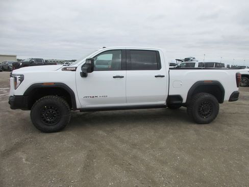 New 2026 GMC Sierra 2500 AT4X w/ AT4X AEV Edition AWD/4WD image 9