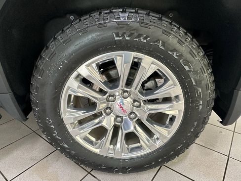 Certified 2023 GMC Sierra 1500 Denali w/ Technology Package image 19