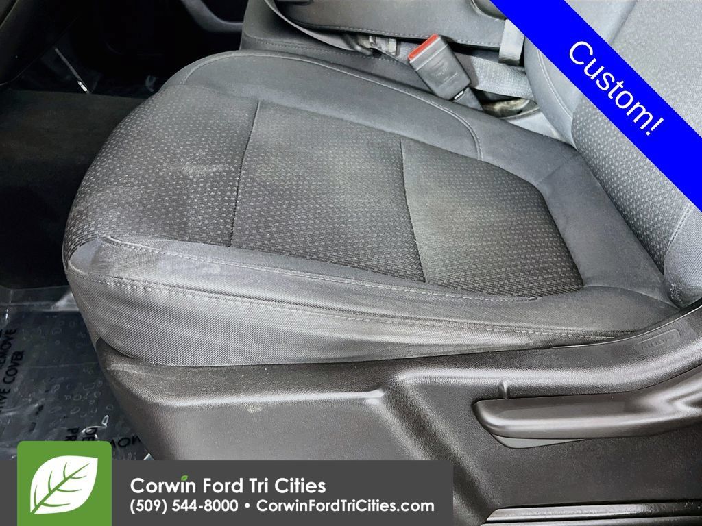 Used 2019 Chevrolet Silverado 1500 Custom w/ Custom Convenience Package AWD/4WD image 21