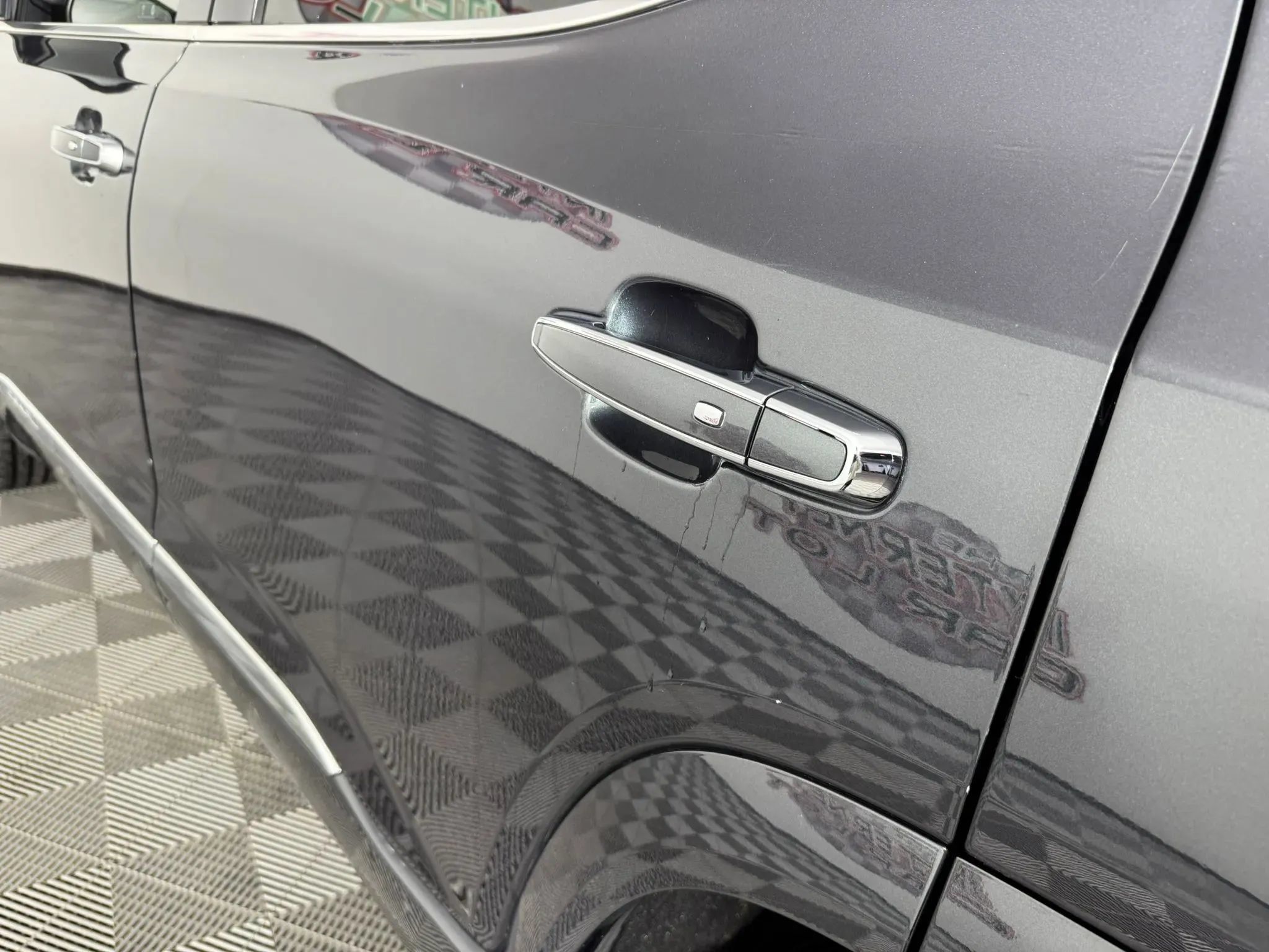 Used 2021 GMC Acadia Denali w/ Denali Ultimate Package AWD/4WD image 29